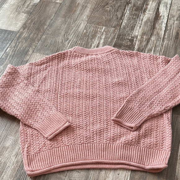 Women’s Universal Threads Pink Knit Sweater - Picture 3 of 3